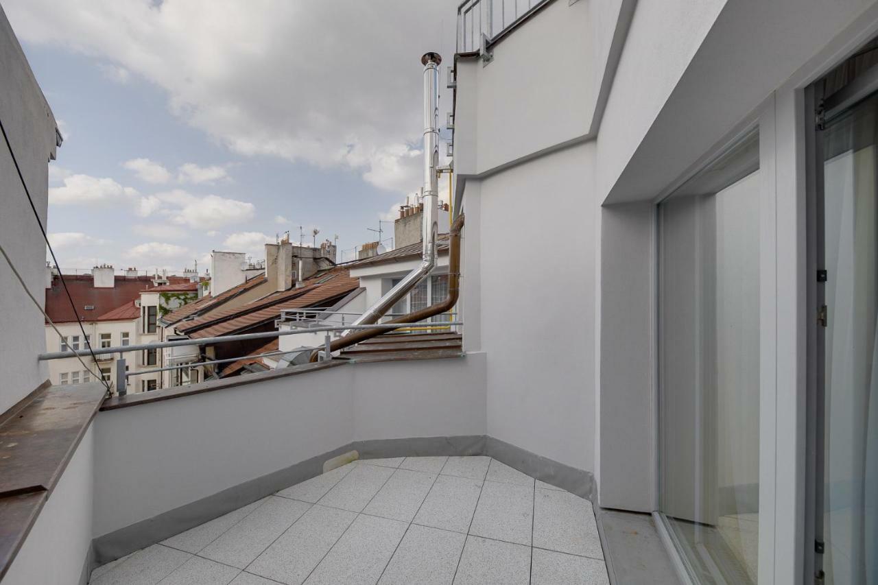 Gold Art Apartments Прага Экстерьер фото