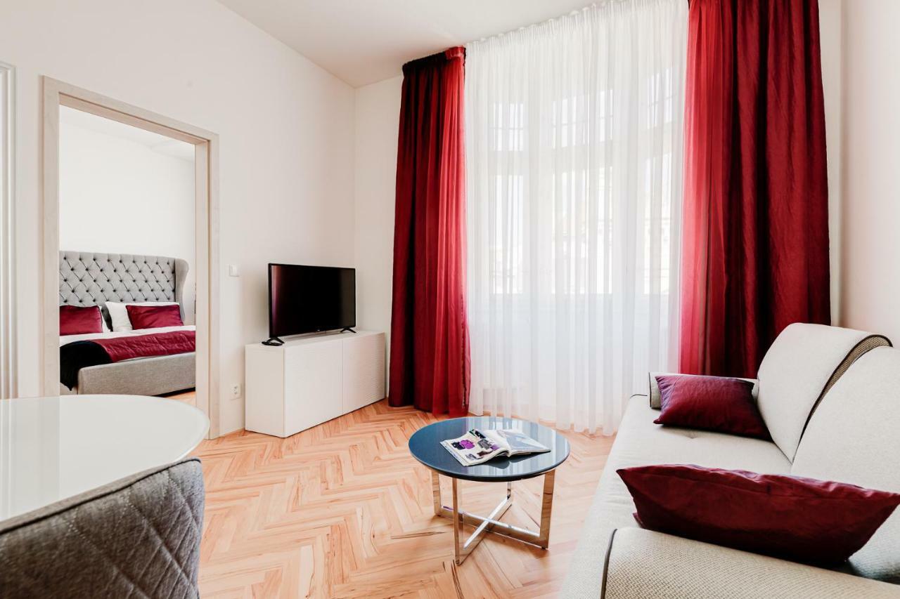 Gold Art Apartments Прага Экстерьер фото